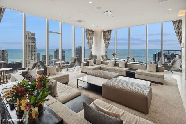 363 E Wacker Drive 4209, Chicago, IL 60601
