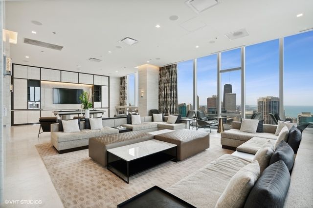 363 E Wacker Drive 4209, Chicago, IL 60601