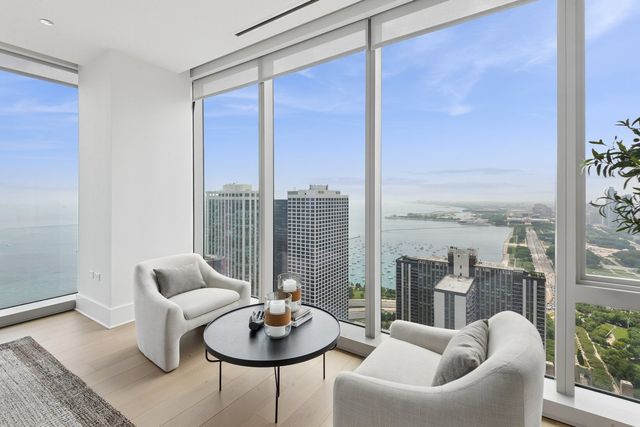 363 E Wacker Drive 4209, Chicago, IL 60601