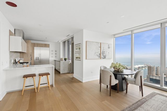 363 E Wacker Drive 4209, Chicago, IL 60601