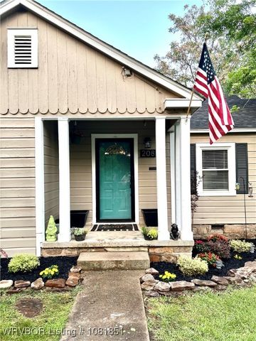 208 Cane Hill Street, Van Buren, AR 72956