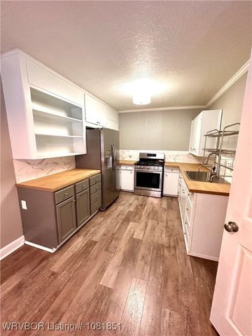 208 Cane Hill Street, Van Buren, AR 72956
