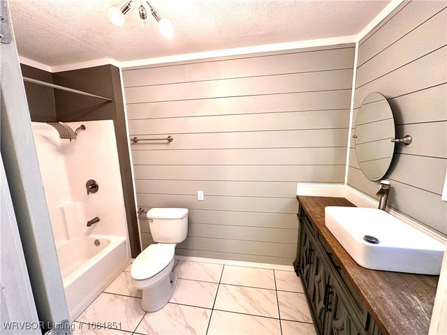208 Cane Hill Street, Van Buren, AR 72956