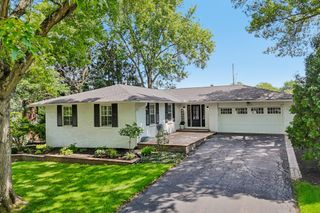 857 Lookout Point Drive, Columbus, OH 43235