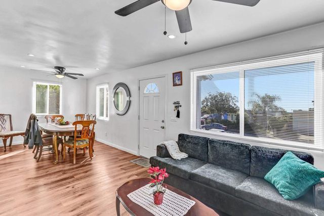 5314 16 Churchward, San Diego, CA 92114