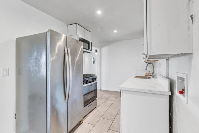 5314 16 Churchward, San Diego, CA 92114