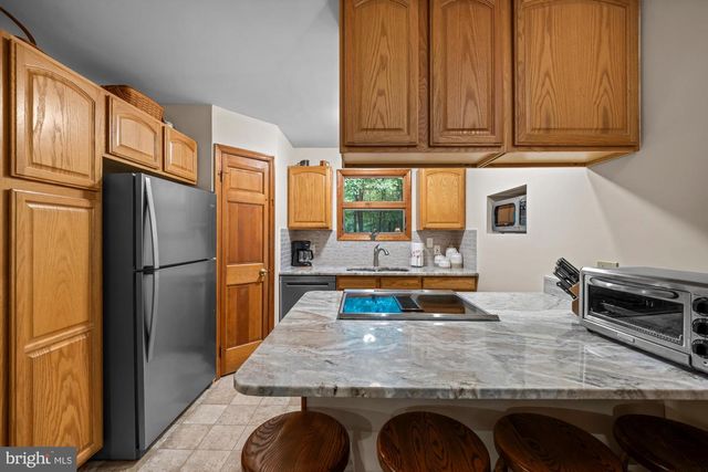 6130 OAK ST, Mays Landing, NJ 08330