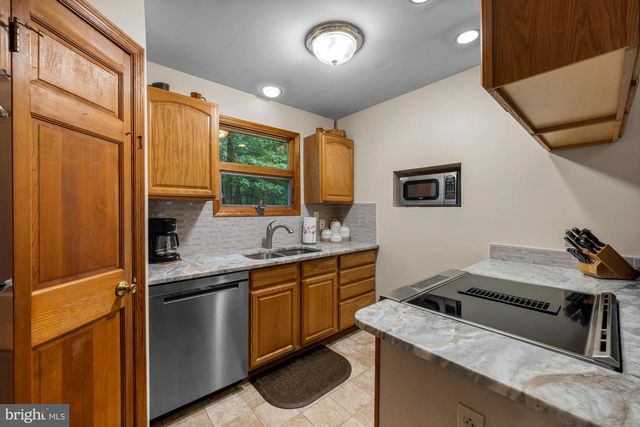 6130 OAK ST, Mays Landing, NJ 08330