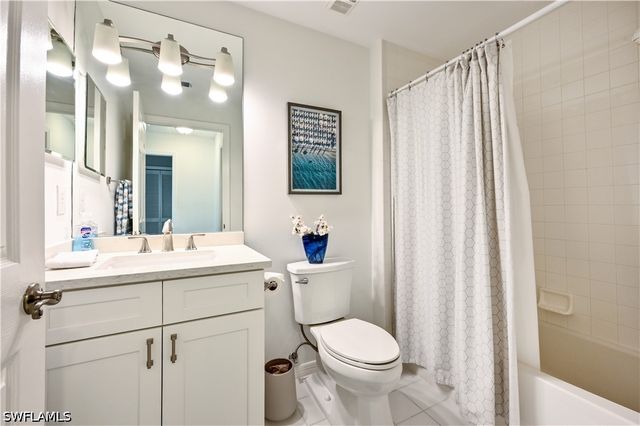 1054 Egrets Walk CIR 102, Naples, FL 34108