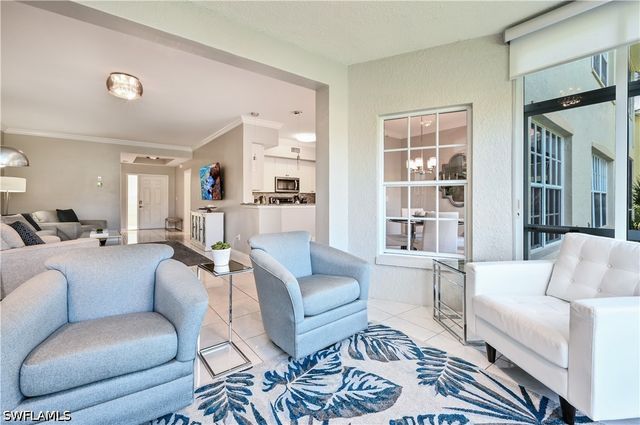 1054 Egrets Walk CIR 102, Naples, FL 34108