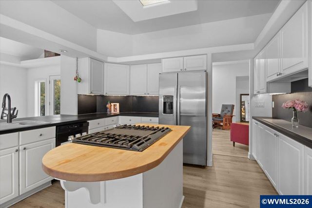 1746 Sunburst Ter NW, Salem, OR 97304