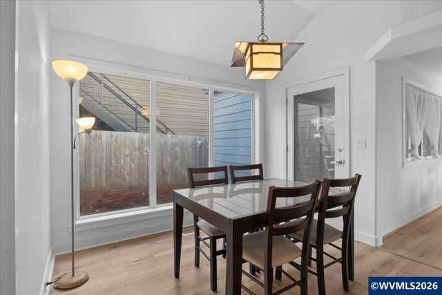 1746 Sunburst Ter NW, Salem, OR 97304