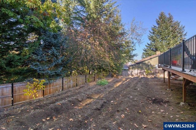 1746 Sunburst Ter NW, Salem, OR 97304