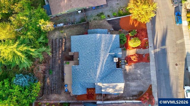 1746 Sunburst Ter NW, Salem, OR 97304