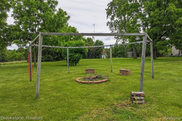 12152 Hoisington Road, Gaines, MI 48436
