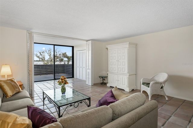 815 BAYPORT WAY 815, Longboat Key, FL 34228