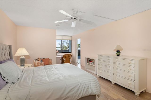 815 BAYPORT WAY 815, Longboat Key, FL 34228