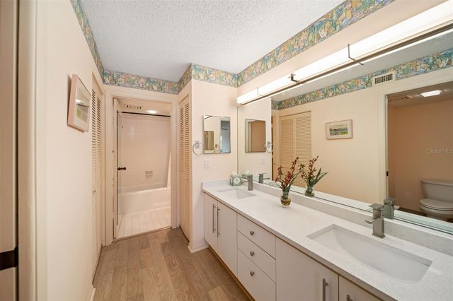 815 BAYPORT WAY 815, Longboat Key, FL 34228