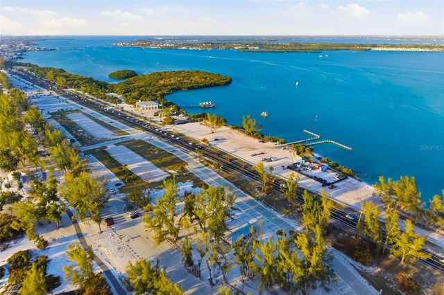 815 BAYPORT WAY 815, Longboat Key, FL 34228