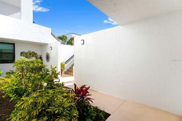 815 BAYPORT WAY 815, Longboat Key, FL 34228