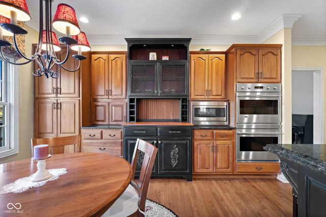 6045 Channel Drive, Columbus, IN 47201