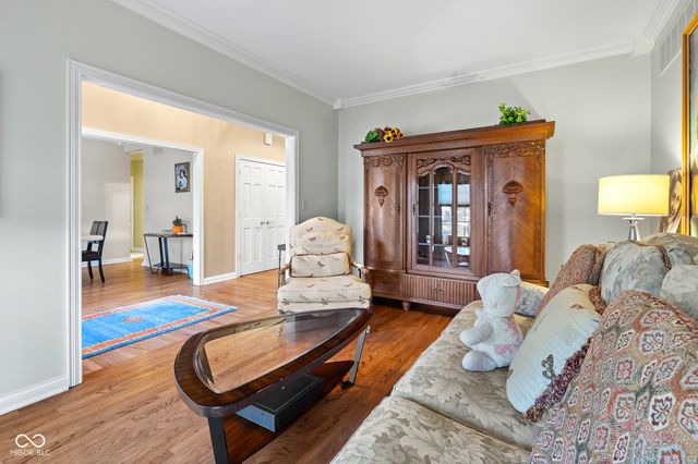 6045 Channel Drive, Columbus, IN 47201