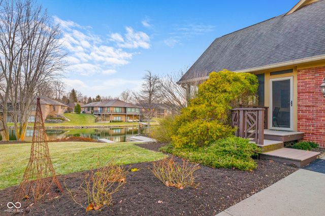 6045 Channel Drive, Columbus, IN 47201
