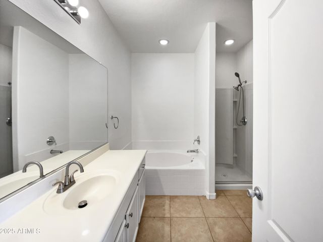 42549 W MONTEVERDE Drive, Maricopa, AZ 85138