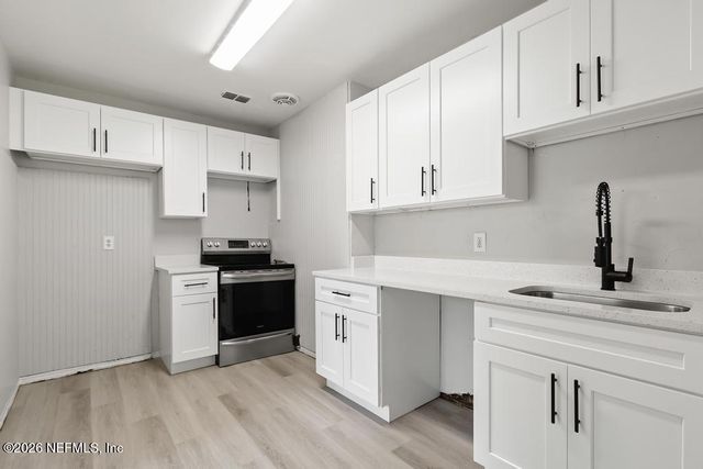 3125 3RD ST Circle S, Jacksonville, FL 32254