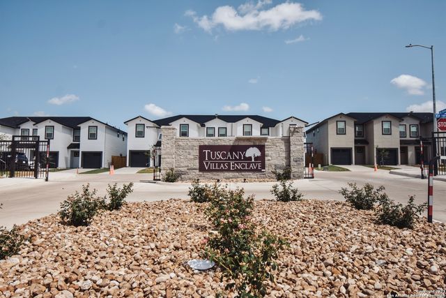 8431 Via Verona Unit 102, San Antonio, TX 78227