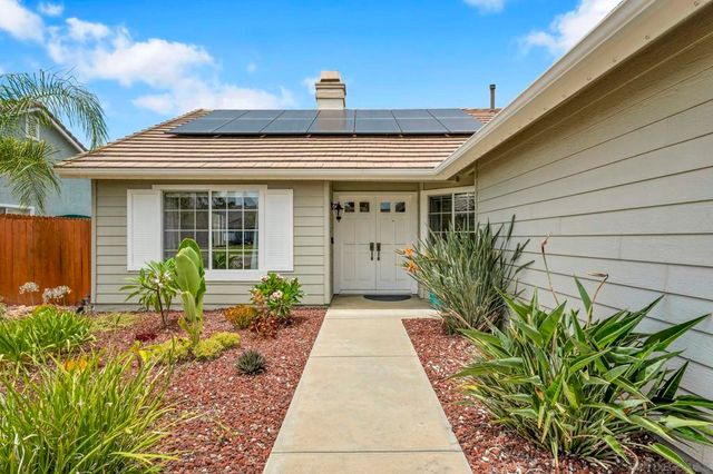 5521 Daybreak Ct, Oceanside, CA 92057