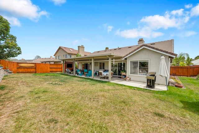 5521 Daybreak Ct, Oceanside, CA 92057