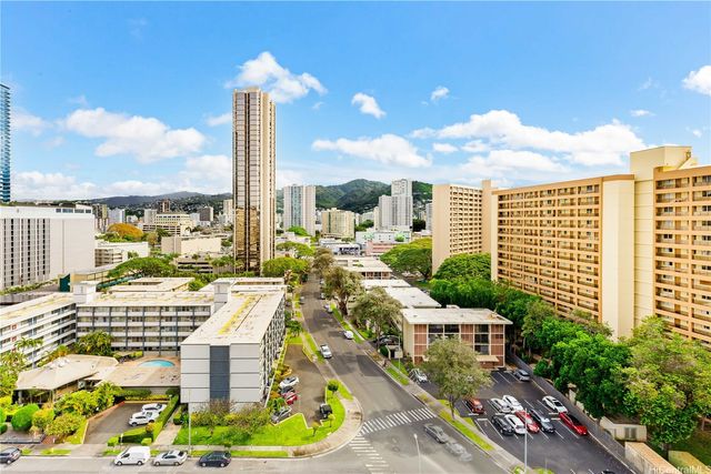 1560 Kanunu Street 1401, Honolulu, HI 96814