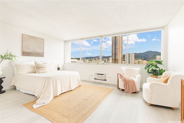 1560 Kanunu Street 1401, Honolulu, HI 96814