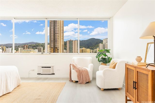 1560 Kanunu Street 1401, Honolulu, HI 96814