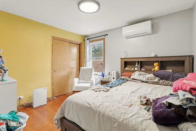 6342 W Henderson Street, Chicago, IL 60634