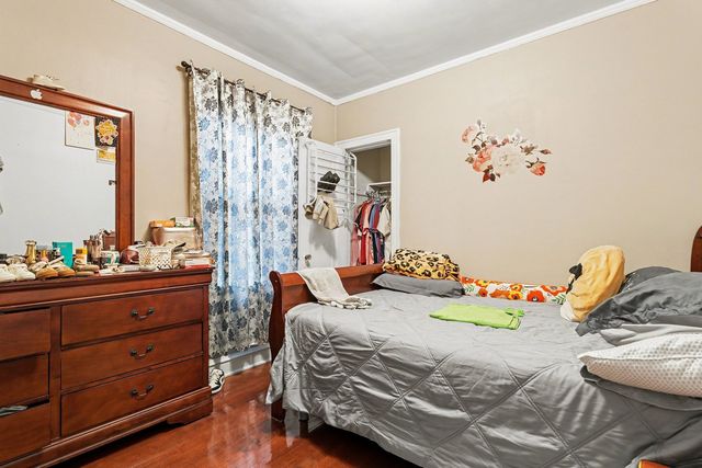 6342 W Henderson Street, Chicago, IL 60634