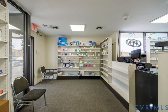 2000 Snead Ave, Colonial Heights, VA 23834