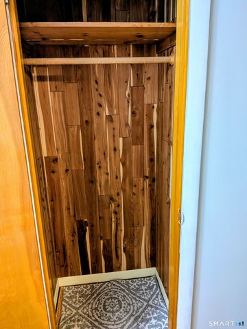 30 Fairfield Road, Oxford, CT 06478