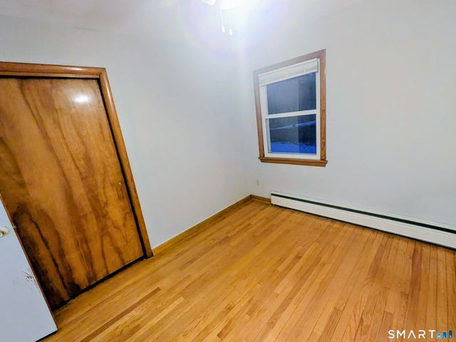 30 Fairfield Road, Oxford, CT 06478