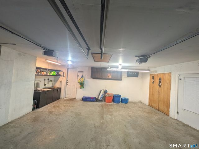 30 Fairfield Road, Oxford, CT 06478