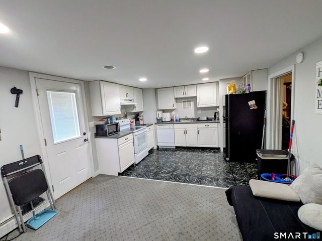 30 Fairfield Road, Oxford, CT 06478