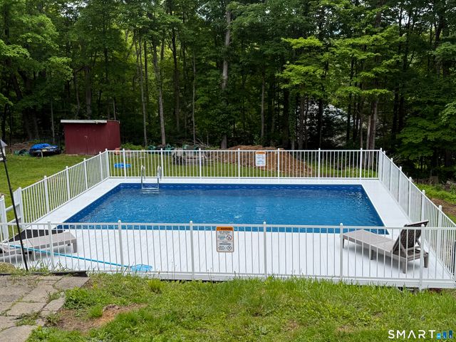 30 Fairfield Road, Oxford, CT 06478