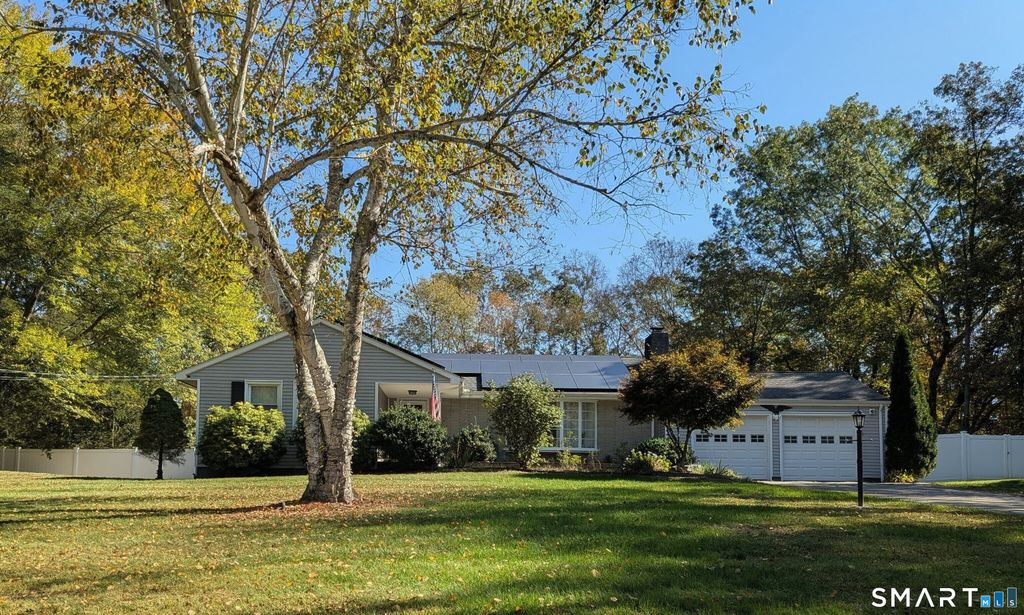 30 Fairfield Road, Oxford, CT 06478