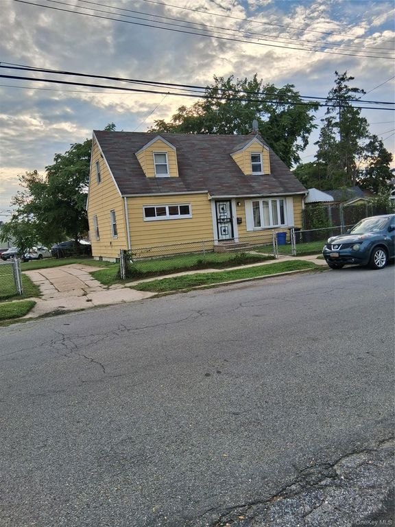 240-58 147th Avenue, Rosedale, NY 11422 — exterior