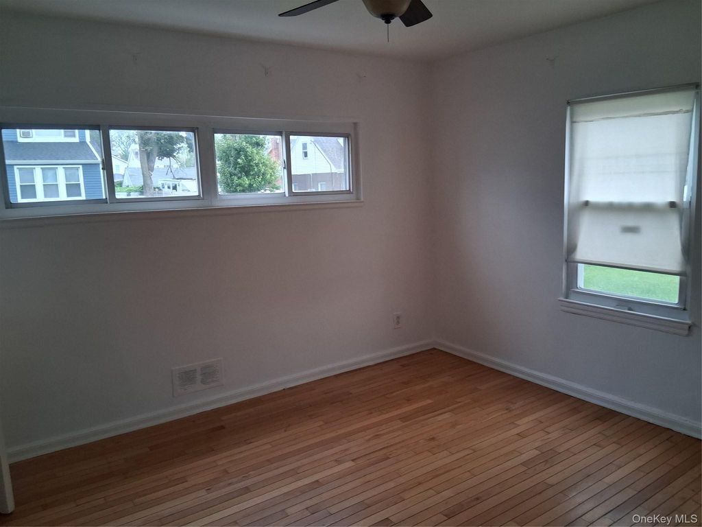 240-58 147th Avenue, Rosedale, NY 11422 — photo 5