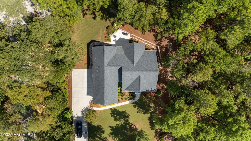 124 Owens Circle, West End, NC 27376