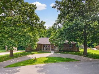 707 Dean Street, Richmond, MO 64085