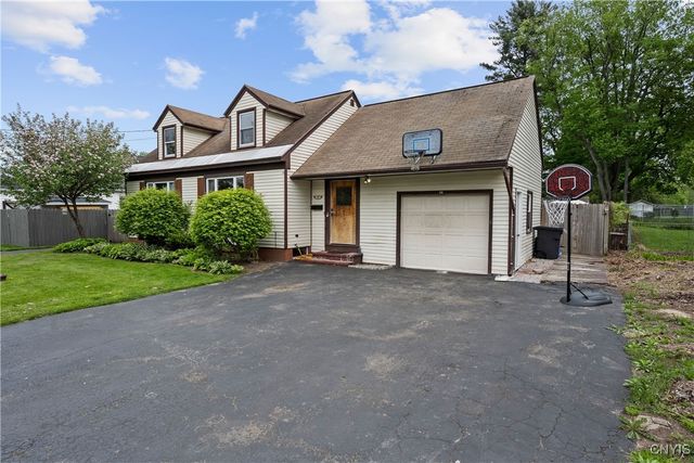 203 Forest Drive, Cicero, NY 13212