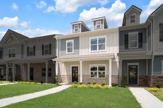 204 Gunnersbury Dr, Lebanon, TN 37087